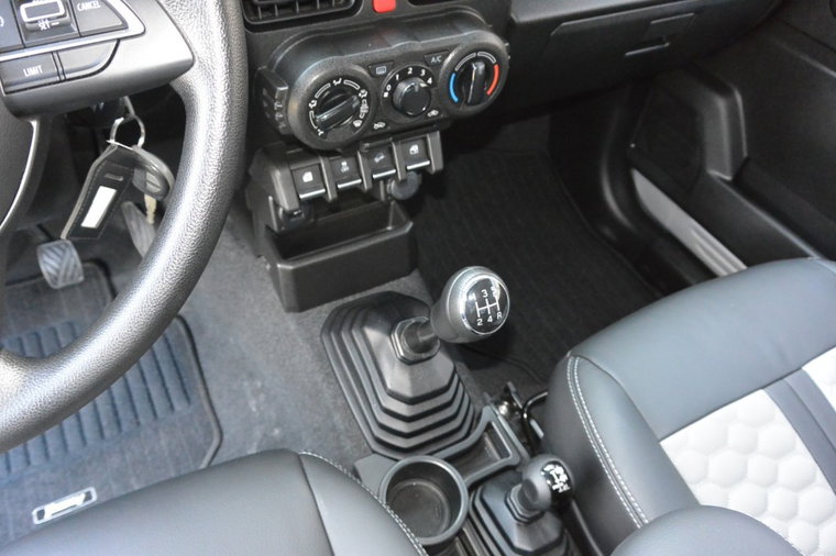 Vehicle Image 23