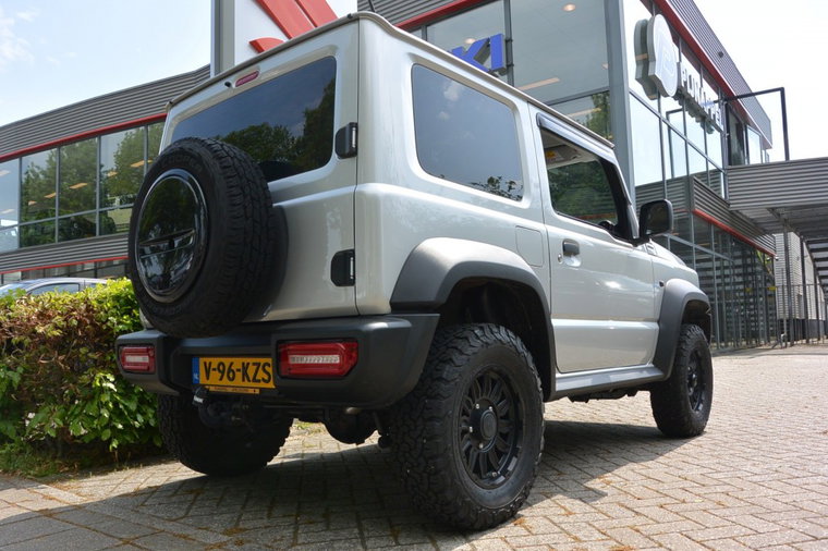 Vehicle Image 7