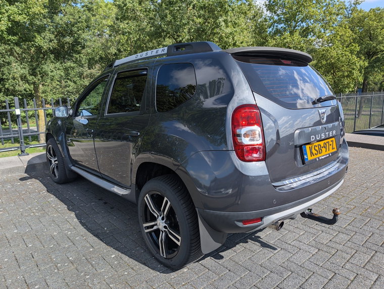Vehicle Image 15