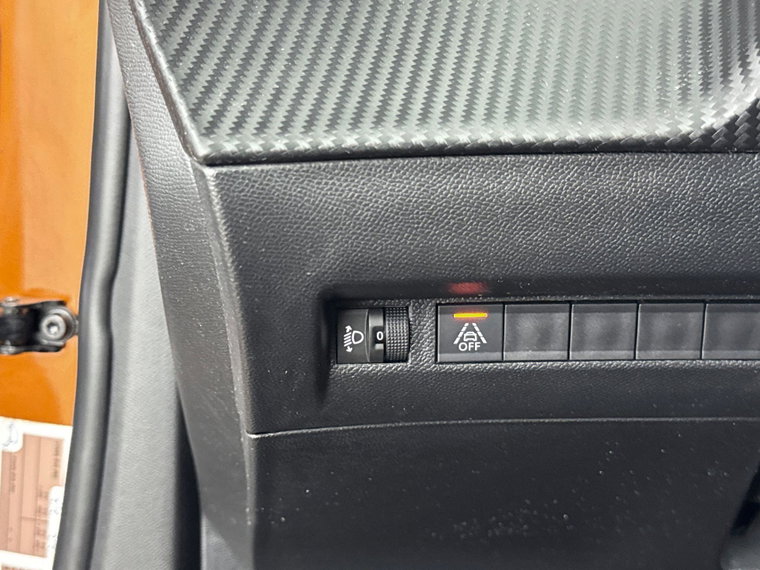 Vehicle Image 24