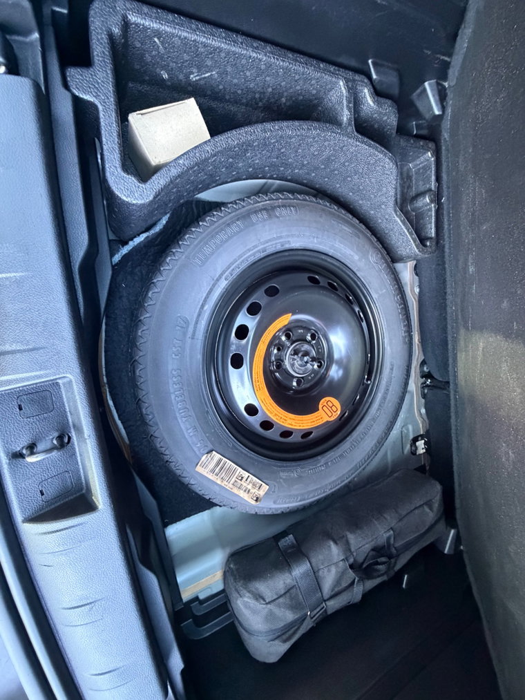 Vehicle Image 39