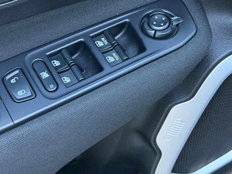 Vehicle Image 42
