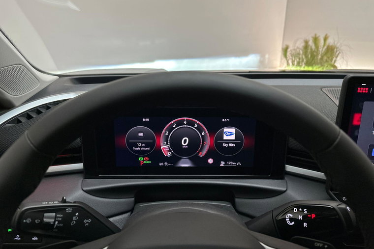 Vehicle Image 21