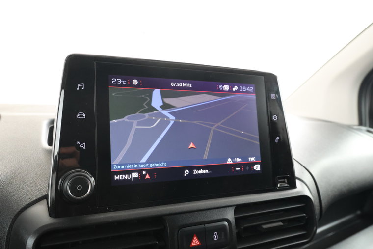 Vehicle Image 22