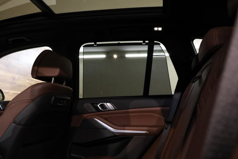 Vehicle Image 24