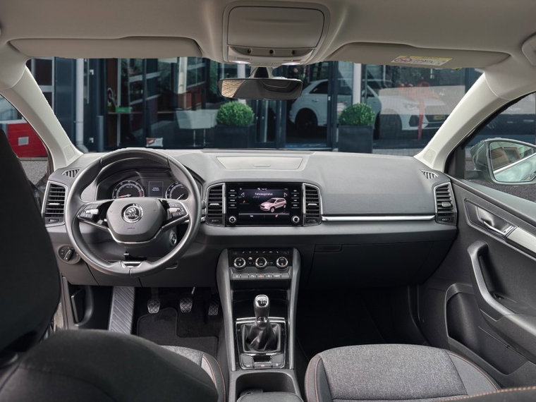 Vehicle Image 15