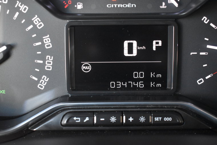 Vehicle Image 34