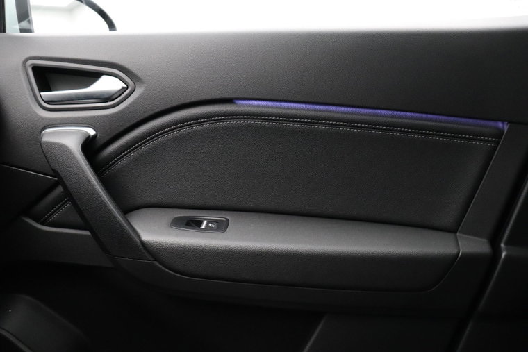 Vehicle Image 37