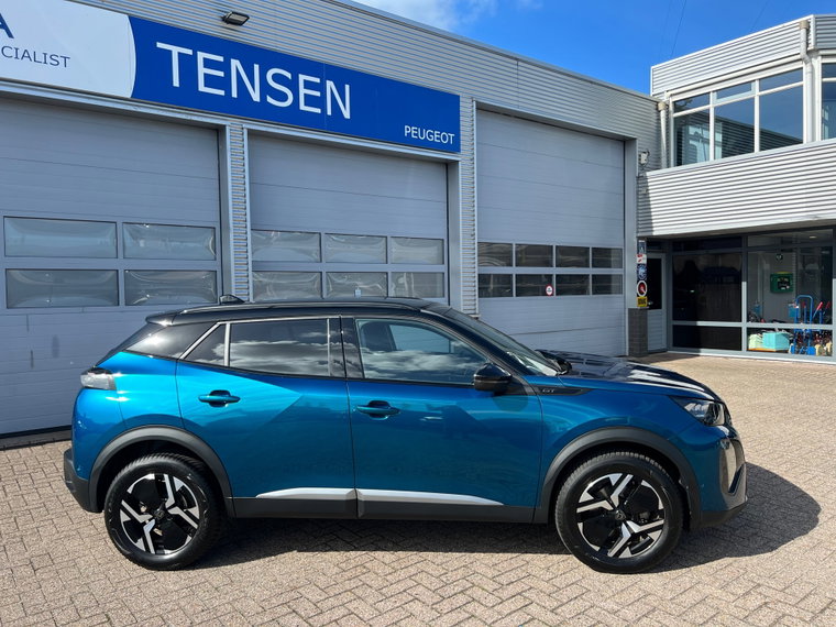 Vehicle Image 11