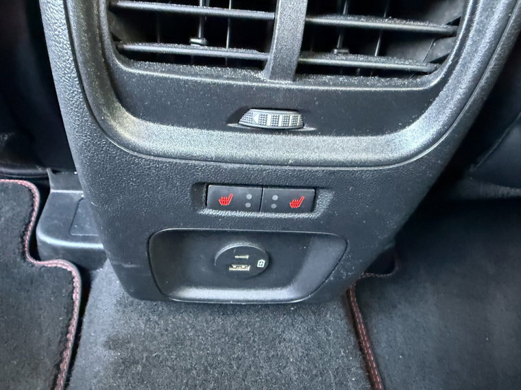 Vehicle Image 27