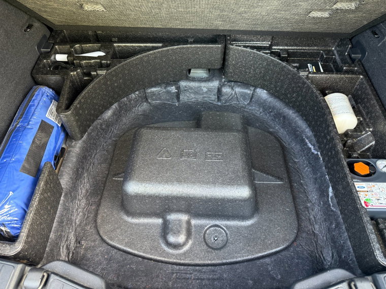 Vehicle Image 28