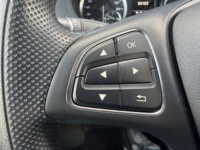Vehicle Image 27