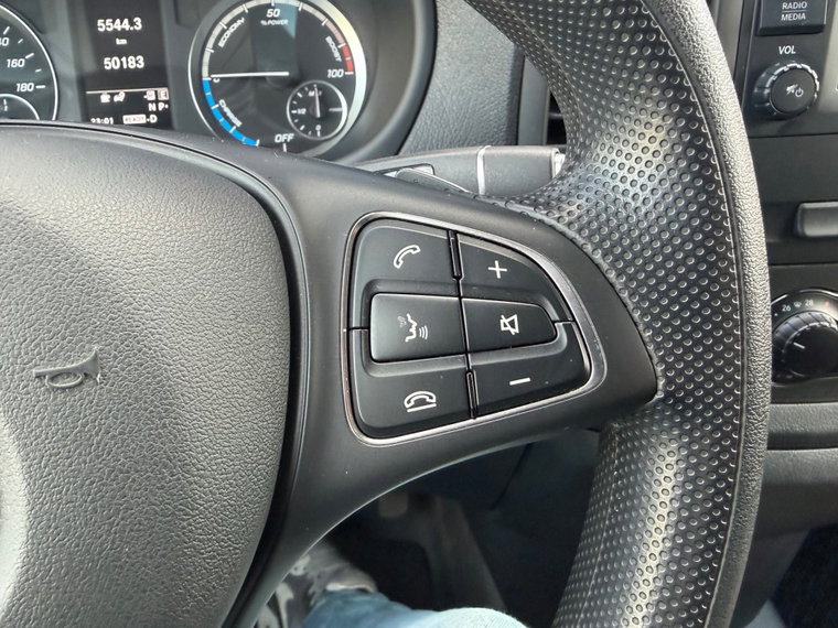 Vehicle Image 28