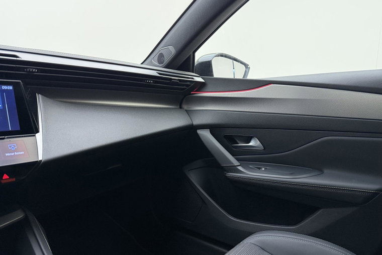 Vehicle Image 33