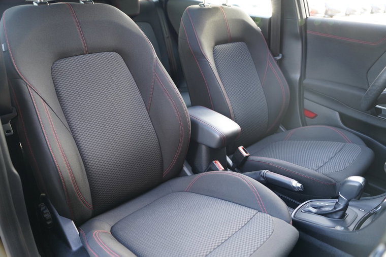 Vehicle Image 21