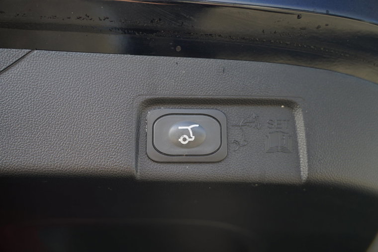 Vehicle Image 26