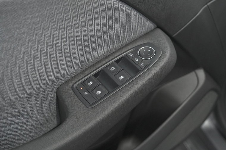 Vehicle Image 27