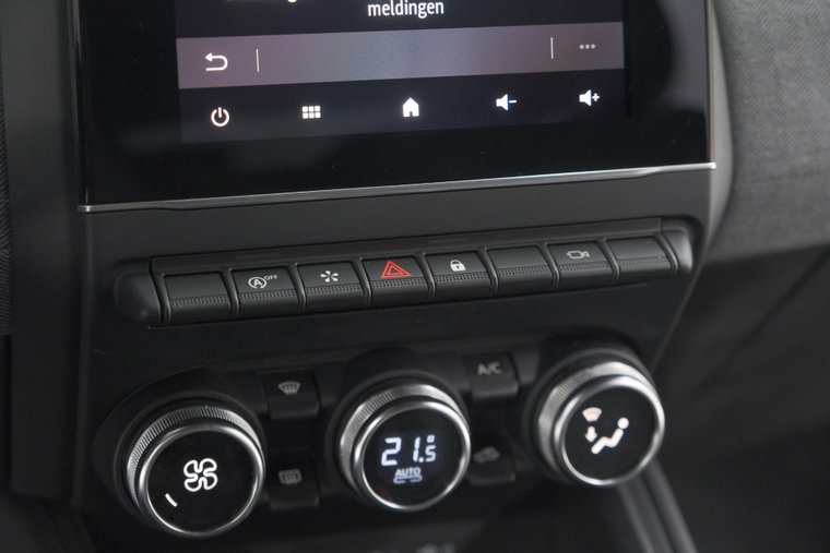 Vehicle Image 48