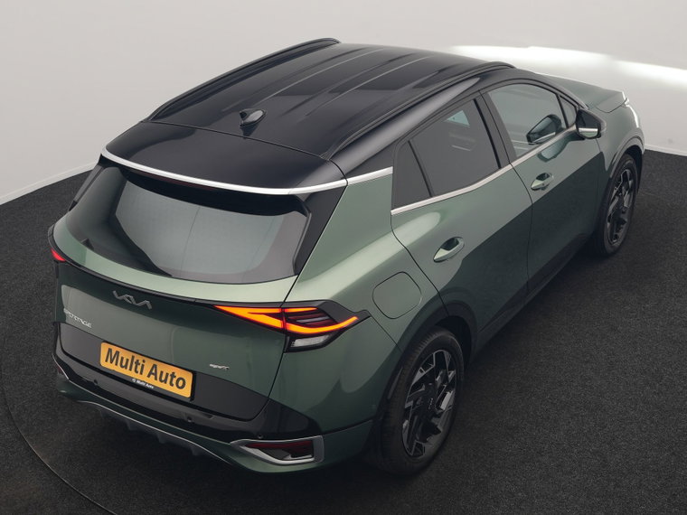 Vehicle Image 32