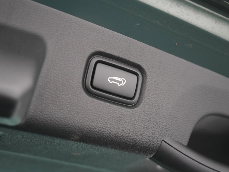 Vehicle Image 35