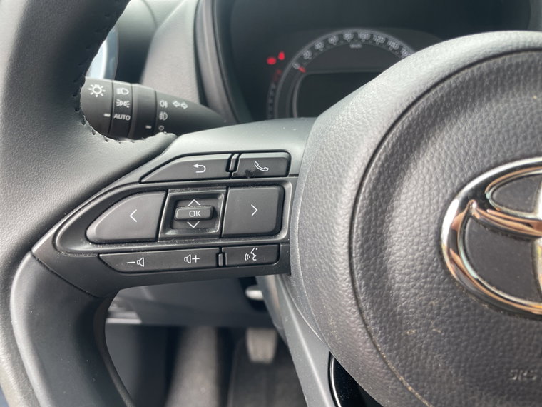 Vehicle Image 19