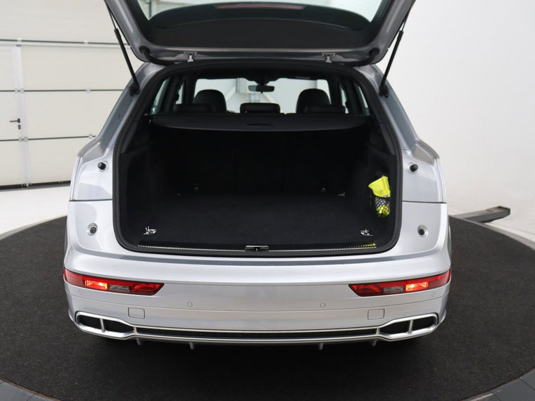 Vehicle Image 33