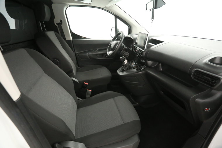 Vehicle Image 22