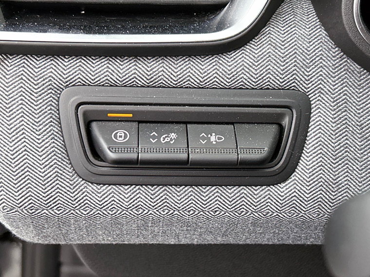 Vehicle Image 26
