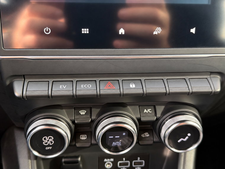 Vehicle Image 38