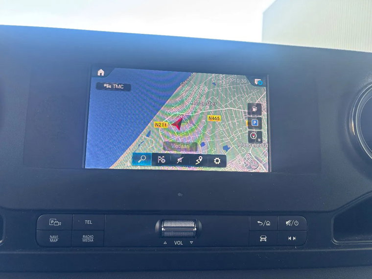 Vehicle Image 22
