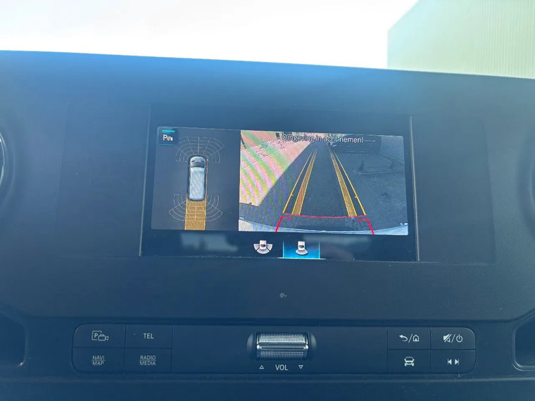 Vehicle Image 23