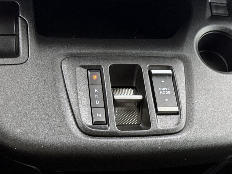 Vehicle Image 23