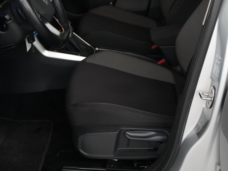 Vehicle Image 37
