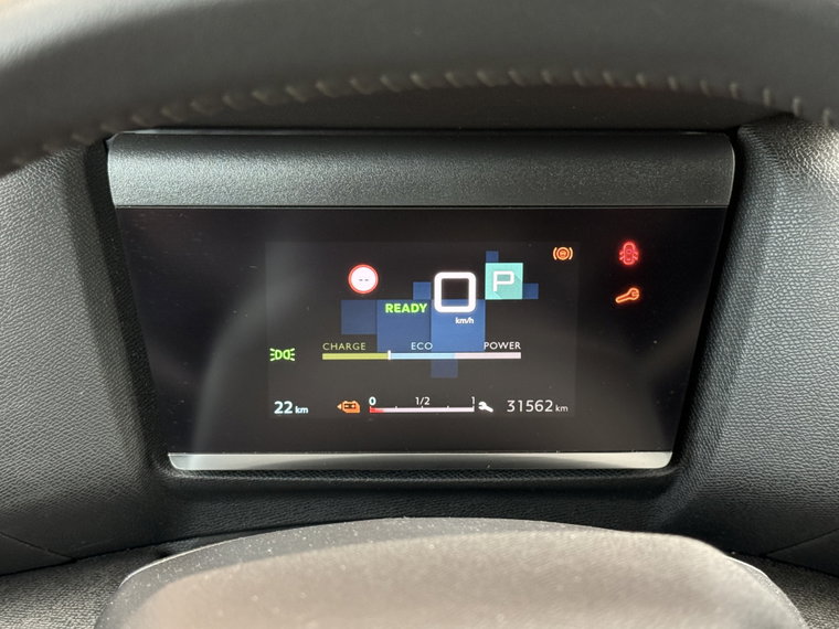 Vehicle Image 23