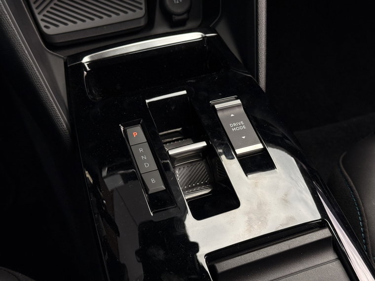 Vehicle Image 33