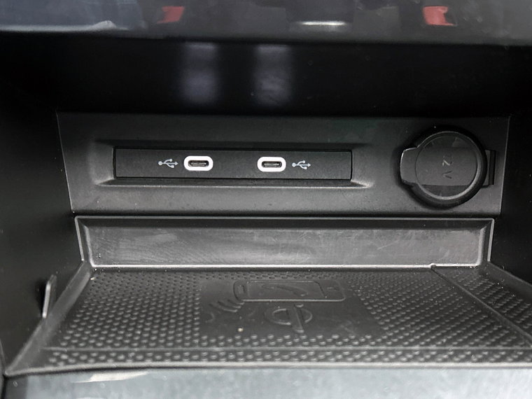Vehicle Image 37