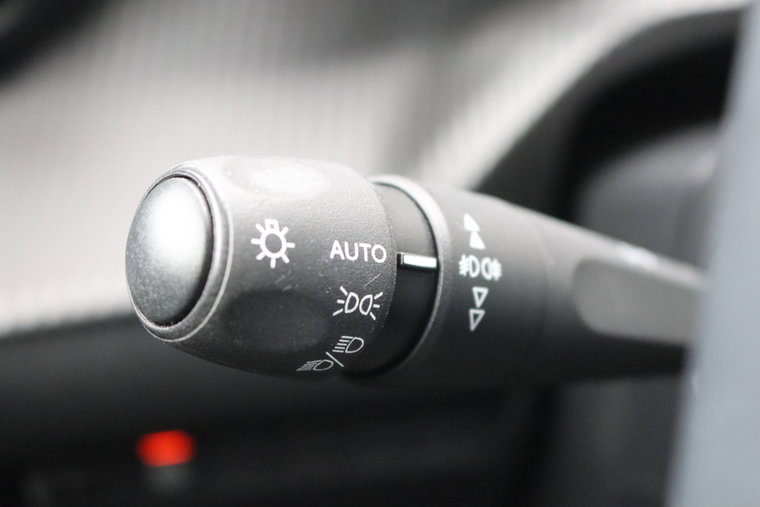 Vehicle Image 25