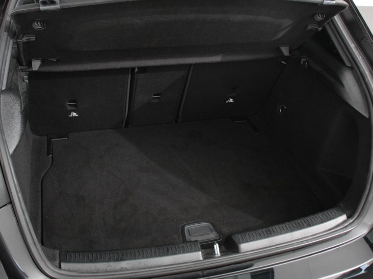 Vehicle Image 33
