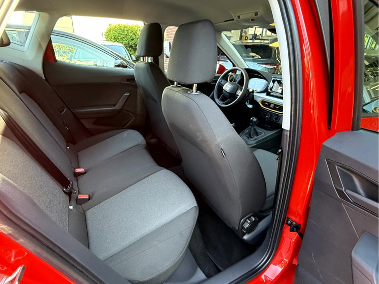 Vehicle Image 19