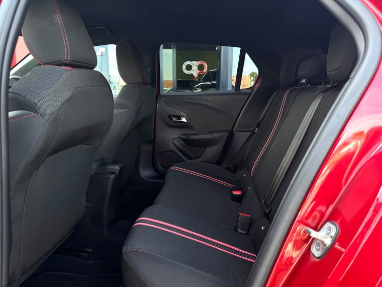 Vehicle Image 16