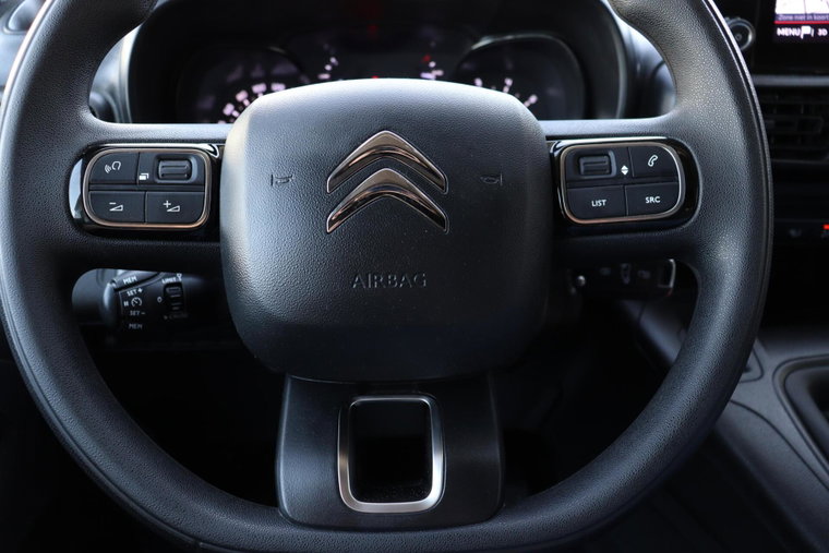 Vehicle Image 27