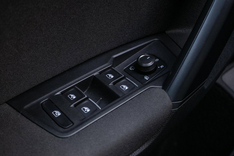 Vehicle Image 43