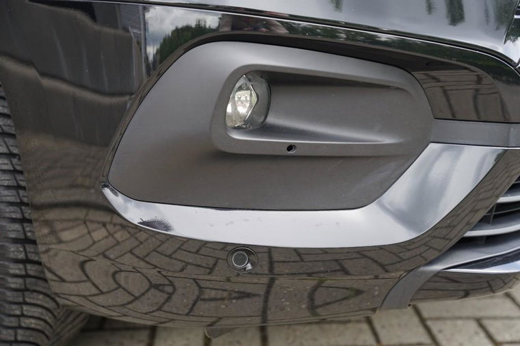 Vehicle Image 25