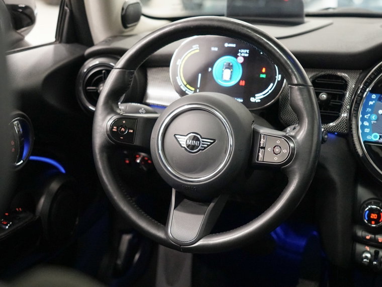 Vehicle Image 40
