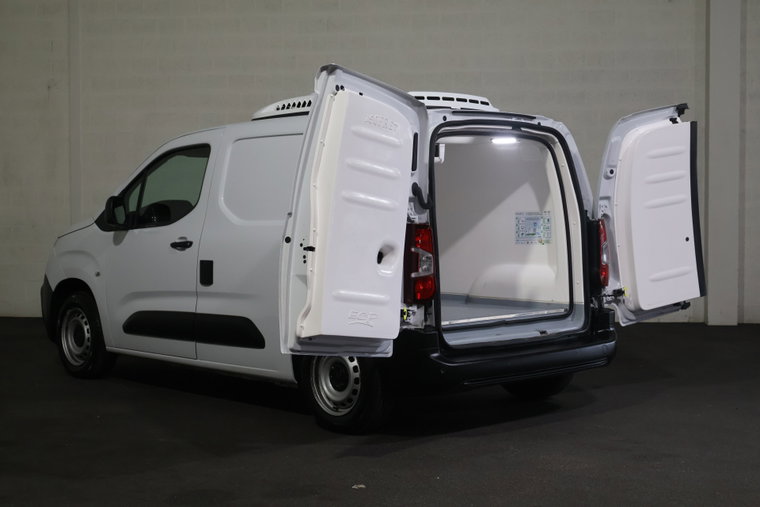 Vehicle Image 10