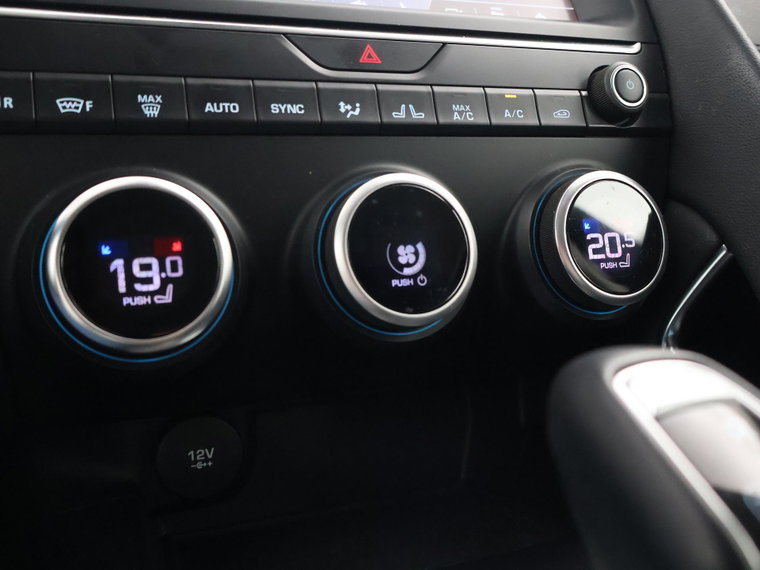 Vehicle Image 52