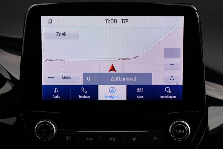 Vehicle Image 8