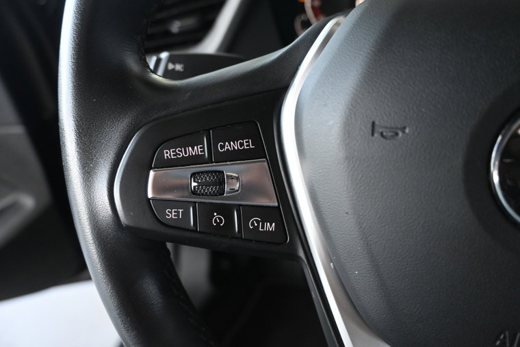 Vehicle Image 28