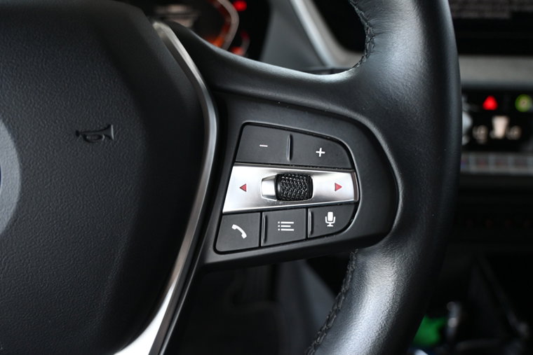 Vehicle Image 29