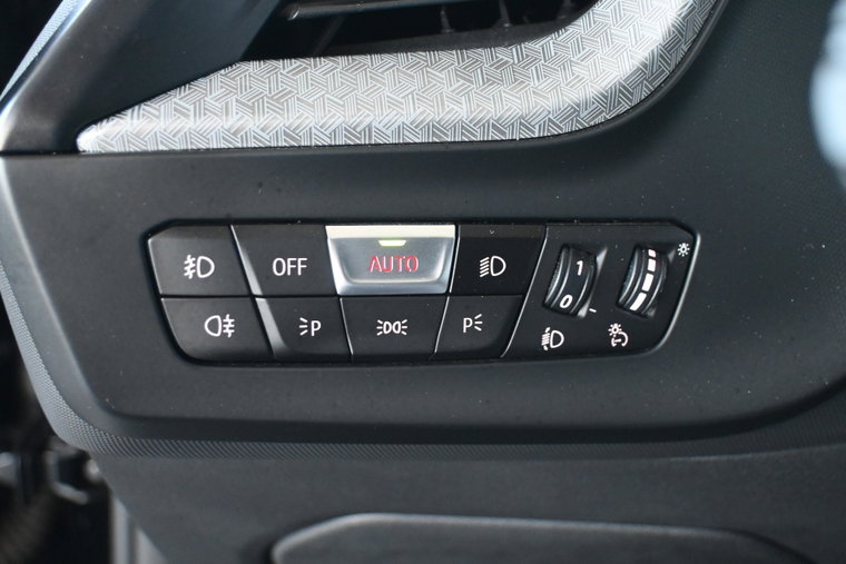 Vehicle Image 36